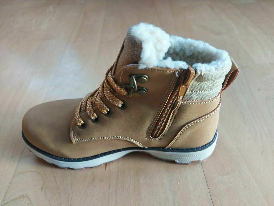 Neue Dockers 41TE702-630910 Winterstiefel, Stiefel, Boots Gr 31 in Buttenwiesen