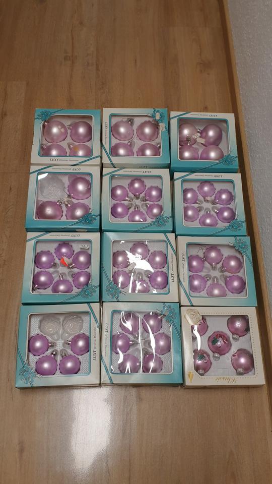 60 flieder/lila Glas Weihnachtsbaumkugeln, Christbaumkugeln in Buchholz in der Nordheide