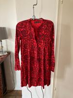 Antik Batik Kleid rot sehr schöne Muster 36 wie neu top! Düsseldorf - Angermund Vorschau