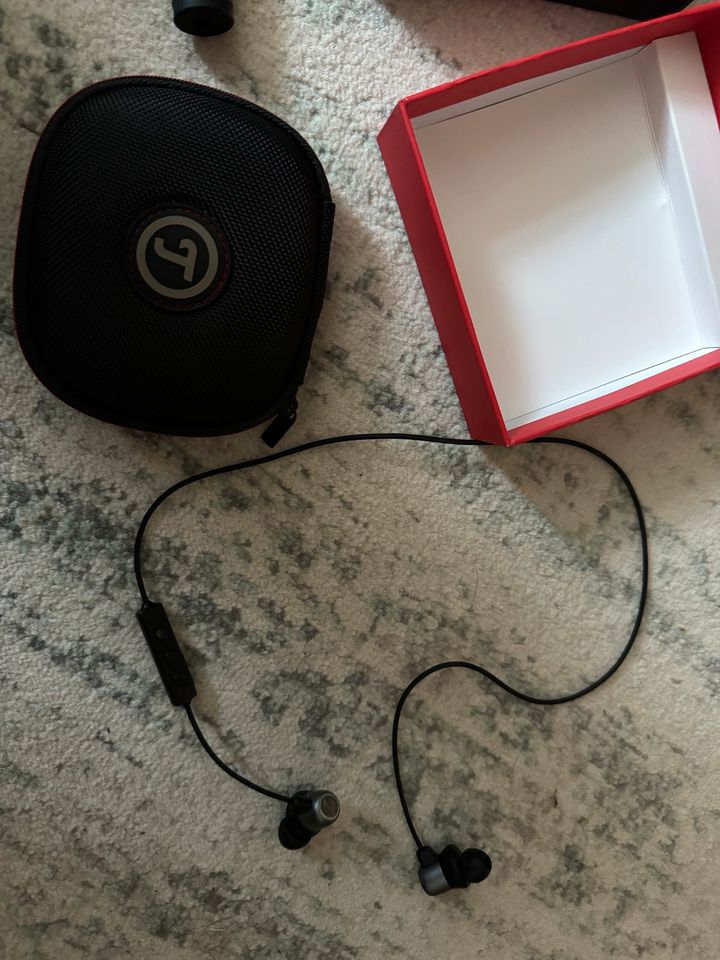 Teufel Bluetooth Kopfhörer in Remagen