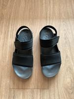 Adidas Adilette Sandalen Größe 42 neu Bochum - Bochum-Ost Vorschau