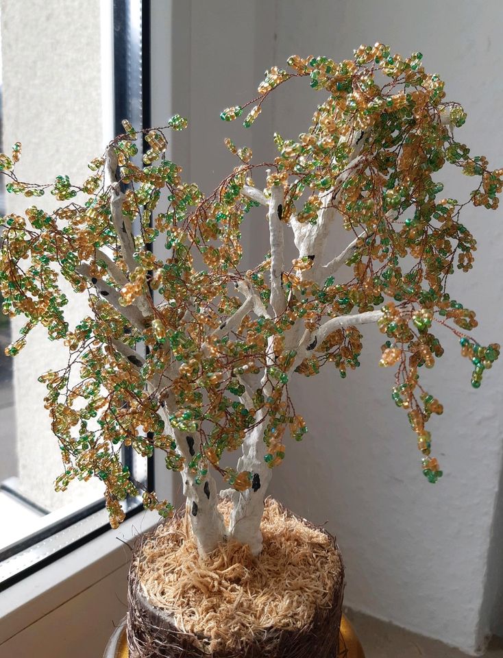 Birkenbaum aus Perlen. höhe 22cm, Durchmesser 12cm.Dekorationbaum in Oberkochen