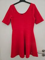 Sommerkleid Superdry rot 40 neu Rheinland-Pfalz - Waldalgesheim Vorschau