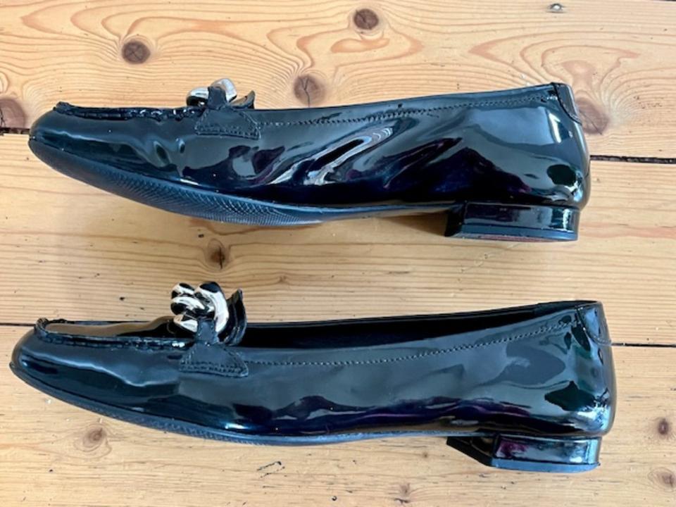 PRADA Damenschuhe Loafer Lack schwarz 38,5 38 1/2 College in Meerbusch