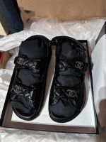 Chanel Dad Sandals schwarz Leder Gr 40 NEU Hessen - Kriftel Vorschau