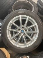 Originale BMW 5er G30 G31 Alufelgen 17 Zoll mit Winterreifen Essen - Essen-Borbeck Vorschau