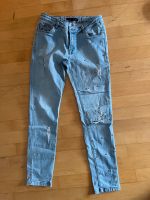 Jette by Staccato Jeans mit Perlen hellblau Größe 164 Bayern - Holzkirchen Vorschau