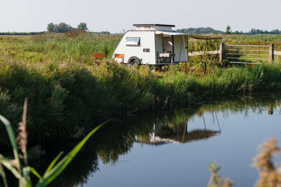 Kip Shelter Plus mini caravan kleiner Wohnwagen teardrop in Dasing