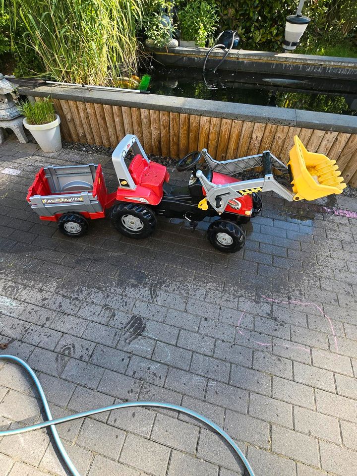 Spielzeug Trecker mit Anhänger in Hagen