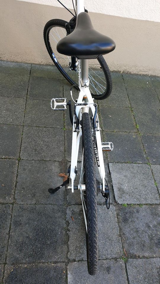 28 Zoll Damenfahrrad Sityrad Crossbike Top Zustand in Hochheim am Main