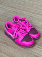 Nike Sneaker Dunk Low Valentines Day 2022 Größe EUR 39 Nürnberg (Mittelfr) - Mitte Vorschau