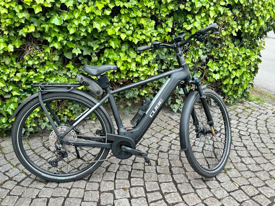 !!NUR 155KM!!Cube Kathmandu Hybrid EXC 750 black‘n‘silver 50cm/ S in Lünen