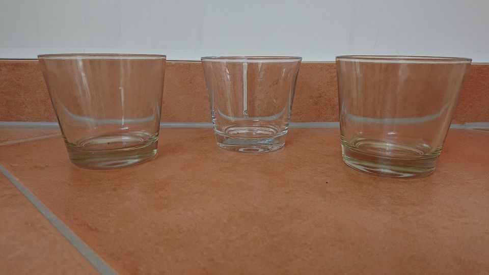 3 Teelichter aus Glas 8 cm hoch x 9 cm Durchmesser in Hockenheim