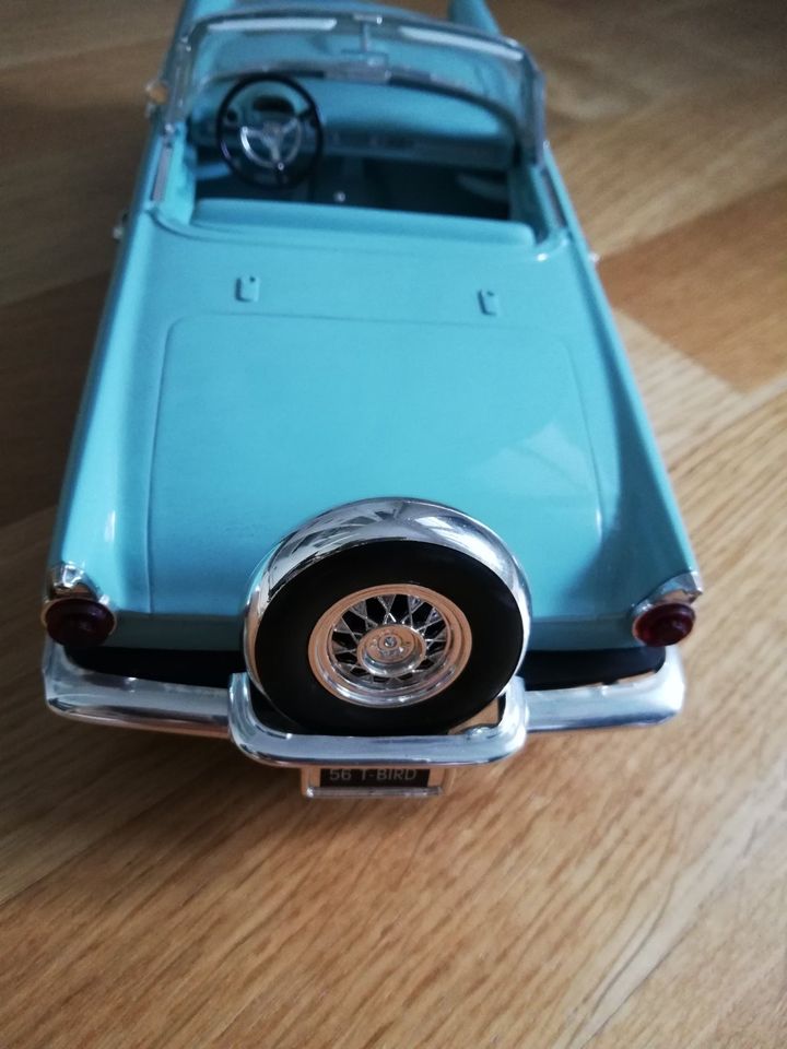 Modellauto Thunderbird in Frankfurt am Main