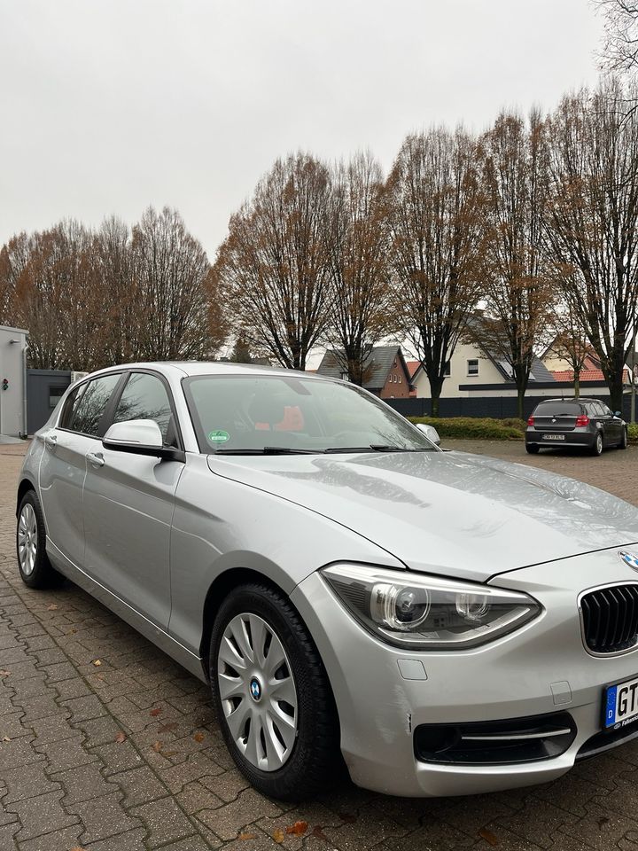 BMW 116i Sport Line 03/12 - TÜV bis 04/2025 in Herzebrock-Clarholz