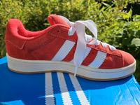 ADIDAS Campus 00s neuwertig Größe 42 2/3 in rot Rheinland-Pfalz - Hönningen Vorschau