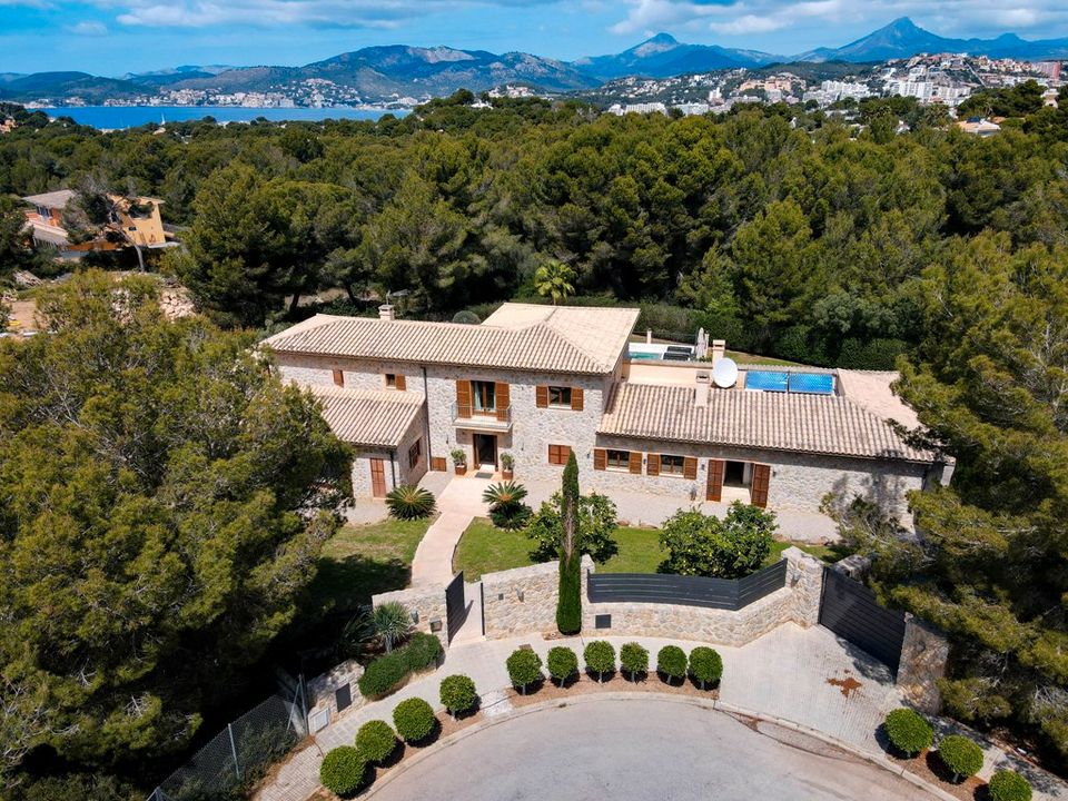 Freistehende Villa im modernen Stil in Santa Ponsa zu verkaufen in Bad Salzuflen