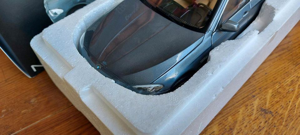 1:18 BMW 550i grau 2010 HQ Norev Limo ovp in Berlin