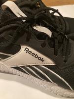 Reebok Lauf-/Hallenschuhe mit heller Sohle Herzogtum Lauenburg - Börnsen Vorschau