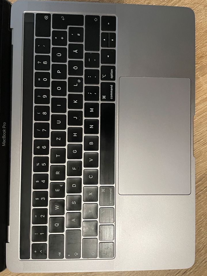 MacBook Pro 13 touch Tastatur in Erfurt