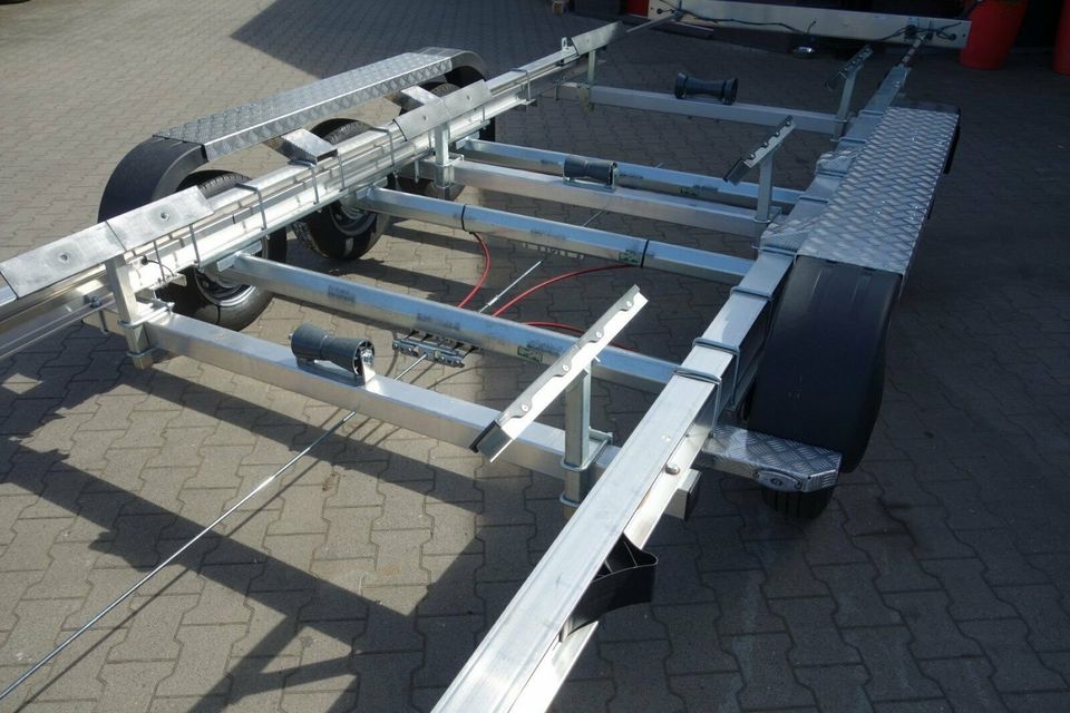 Temared B35/3 Bootstrailer Bootsanhänger Alu Anhänger 3500 kg 3,5 in Emsbüren