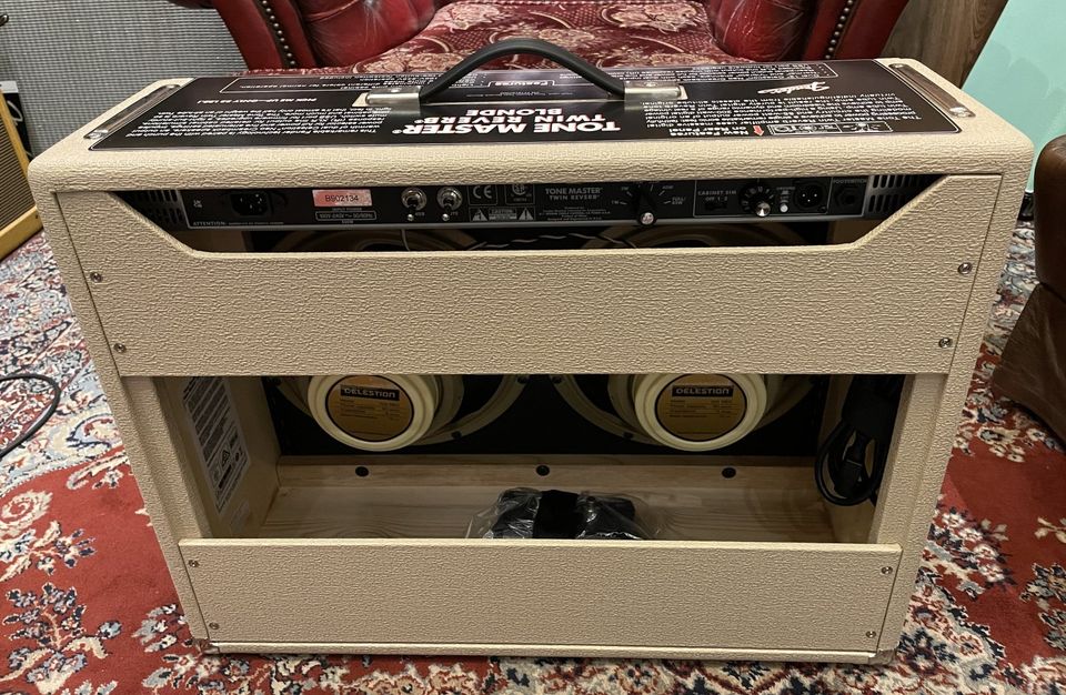 FENDER TONE MASTER TWIN REVERB BLONDE, NEU in Duisburg