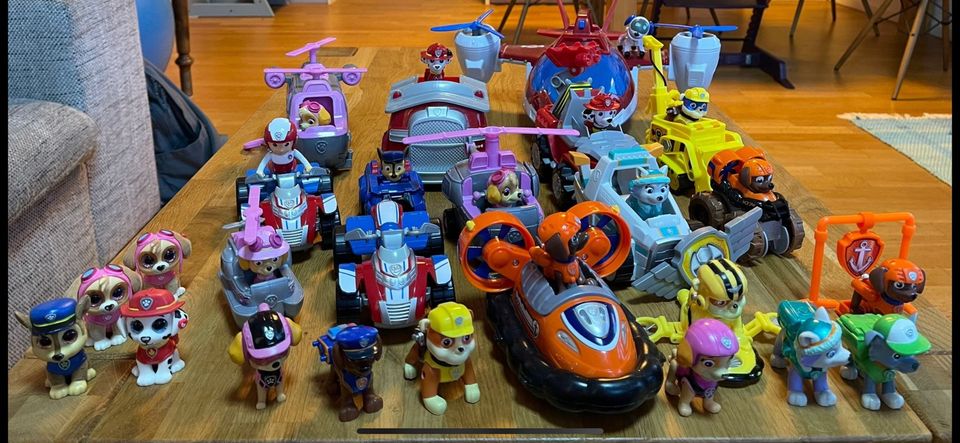 Paw Patrol Spielzeug Sammlung Fahrzeuge und Figuren in Hamburg
