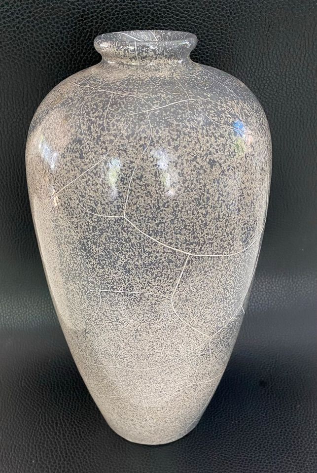 Vintage Richard Uhlemeyer graue Keramik Majolika Vase in Bielefeld