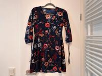 Vero Moda Kleid 3/4-Arm knielang mit Knopfleiste S Blumen Flowers Baden-Württemberg - Philippsburg Vorschau