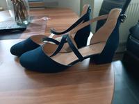 4 Paar Schuhe - 2xStiefeletten, 2xSandalen Grösße 38 Sachsen - Marienberg Vorschau