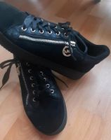 Sneaker schwarz gold Blogger Gr. 40 Sachsen-Anhalt - Kabelsketal Vorschau