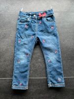 Jeans Hose 92 mit Stickerei und Herztaschen Nordrhein-Westfalen - Weilerswist Vorschau