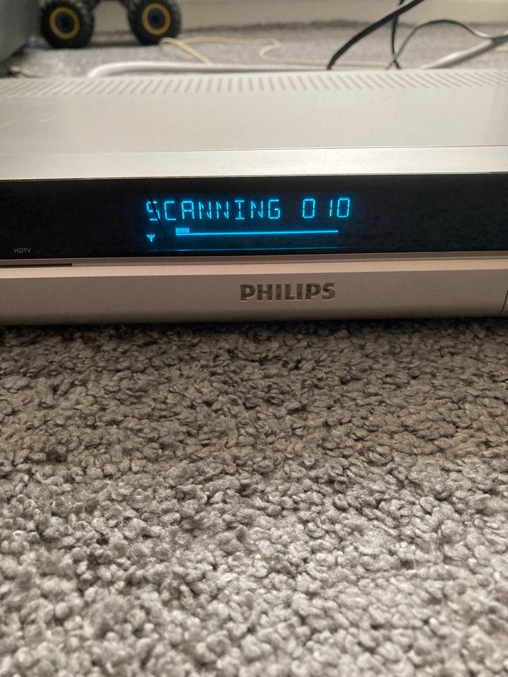 Philips TV und Receiver Bitte Lesen in Hamburg