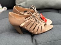 Pumps Esprit Gr. 39, beige, Neu mit Etikett, UVP 79,95 Euro Berlin - Tempelhof Vorschau