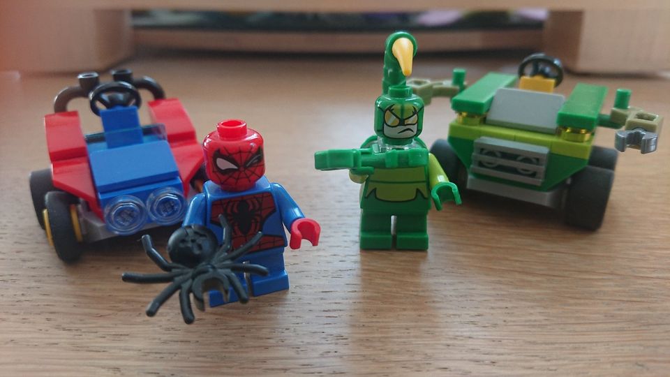 Lego Set Minifiguren Scorpion und Spider-Man 76071 in Frankfurt am Main