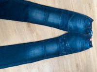 Vingino Jeans spinnt (Größe 176) Niedersachsen - Rotenburg (Wümme) Vorschau