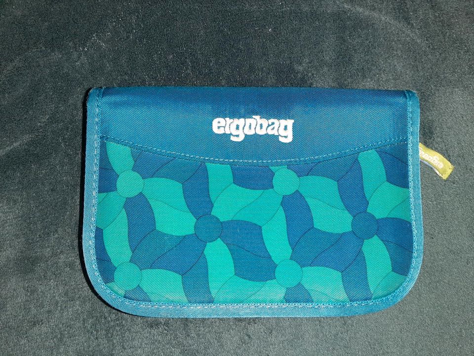 Ergobag Pack komplettes Set Schultasche und Zubehör in Fuchsmühl