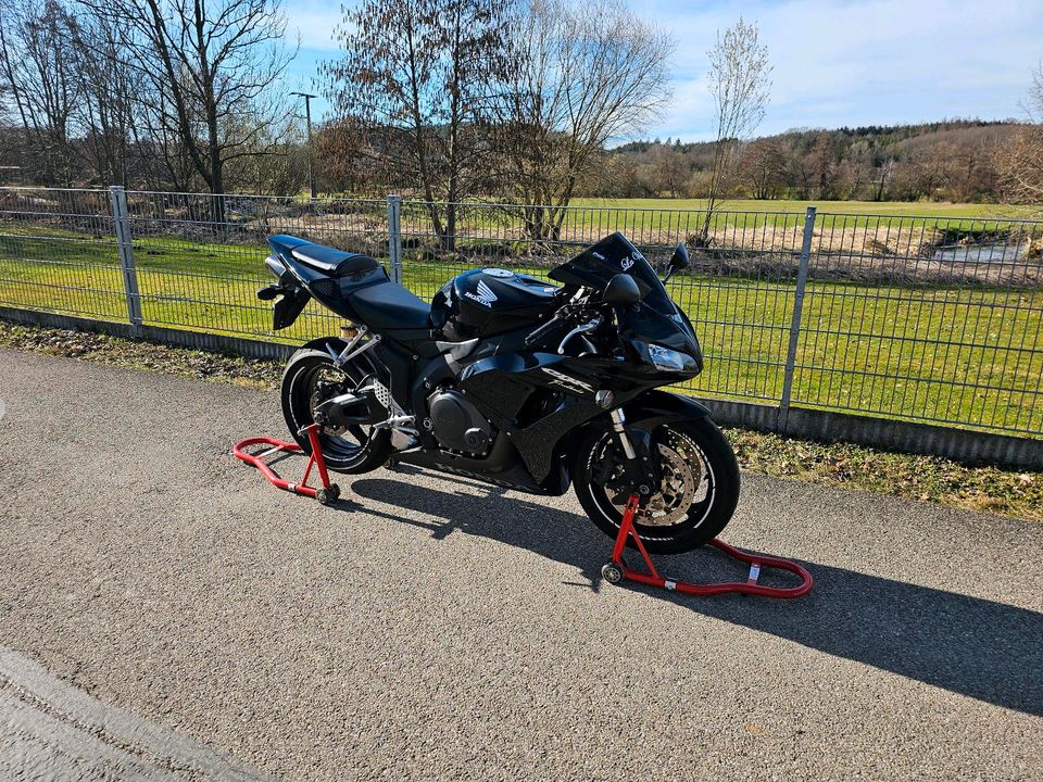 Motorrad, Honda, CBR 1000 RR Fireblade, SC 57, Supersportler, in Reichertshausen