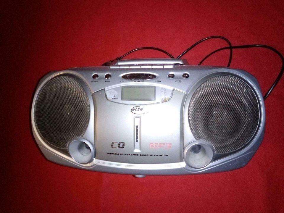 ELTA CD-Player, MP3, Radio Kassettenrekorder kl. Defekt Bastler in Köln -  Mülheim | CD Player gebraucht kaufen | eBay Kleinanzeigen ist jetzt  Kleinanzeigen