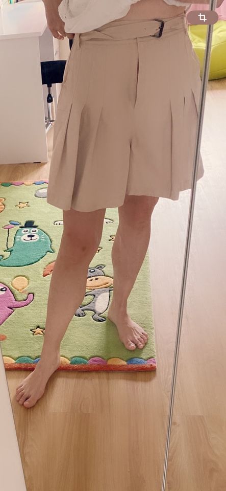 Zara SRPLS Shorts , Größe M , neu in Vilshofen an der Donau