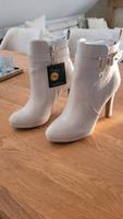 Neue Buffalo Stiefeletten Audrina schlangenlook Gr. 38 beige Nordrhein-Westfalen - Witten Vorschau