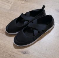 Neuwertige Sommerschuhe / Turnschuhe Damen in Gr. 42 Köln - Köln Brück Vorschau