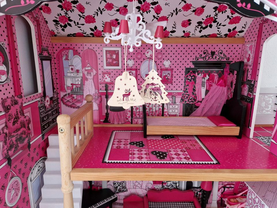 Barbie Haus/ Puppenhaus in Hallbergmoos