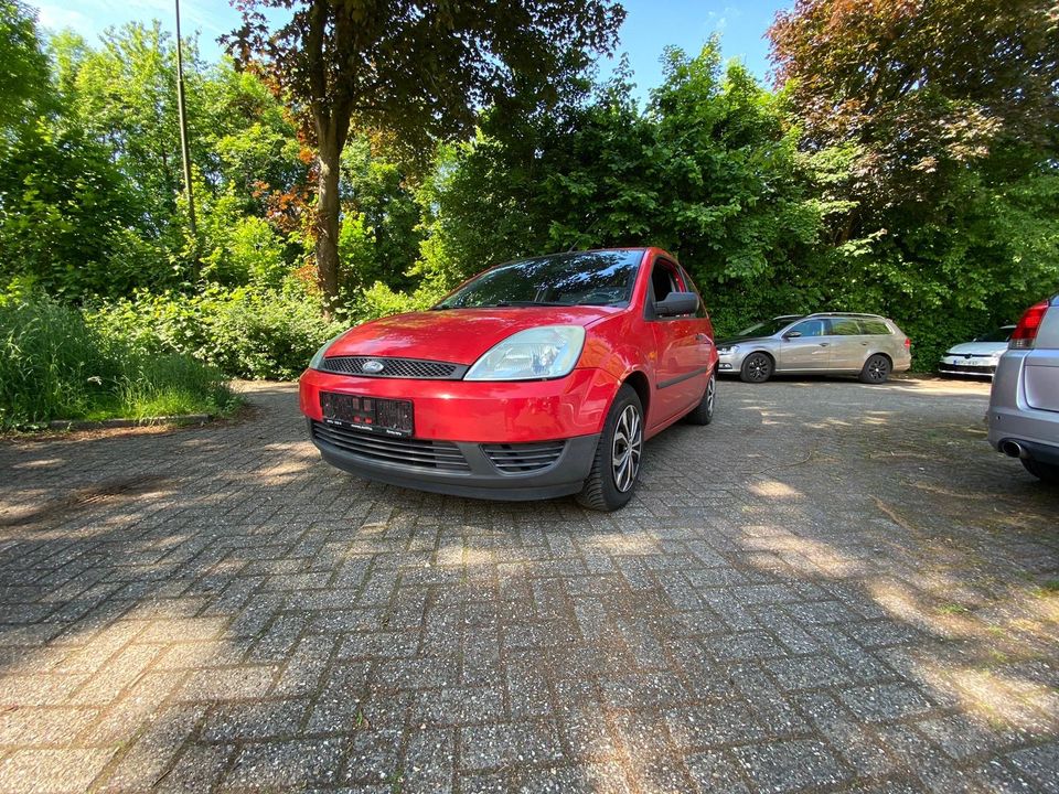 Ford Fiesta 1,3 Benzin tüv bis no 24 in Herne