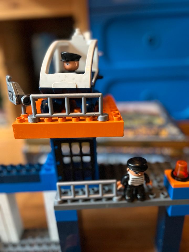 Lego Duplo Sets Polizei Bahnhof Tankstelle Safari Bus Wohnhaus in Dresden