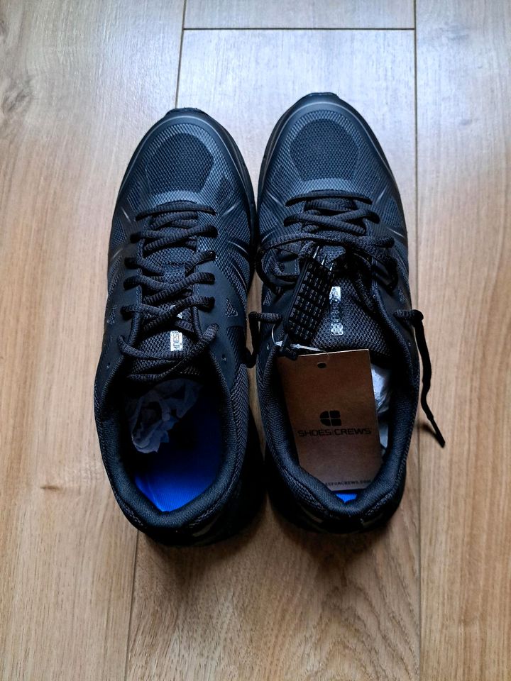 Neue schwarze Schuhe in Kell am See