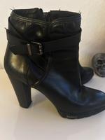 Baldinini Boots Schwarz Größe 39 München - Moosach Vorschau