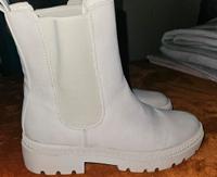 Stiefel oder Boots von C&A gr.40 Niedersachsen - Jever Vorschau