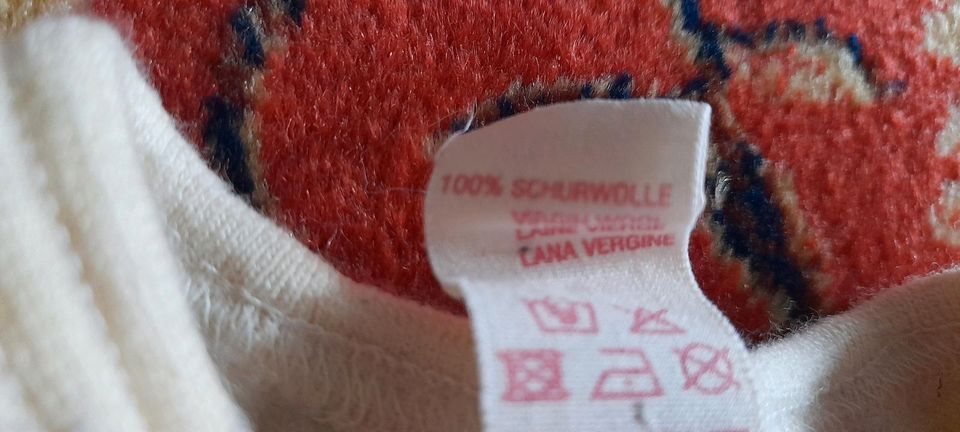 Schurwolle Pullover Baby Räuber Wolle in Walzbachtal