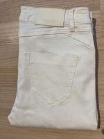 Jeans Hose weiß Gr.36 neu Wandsbek - Hamburg Rahlstedt Vorschau